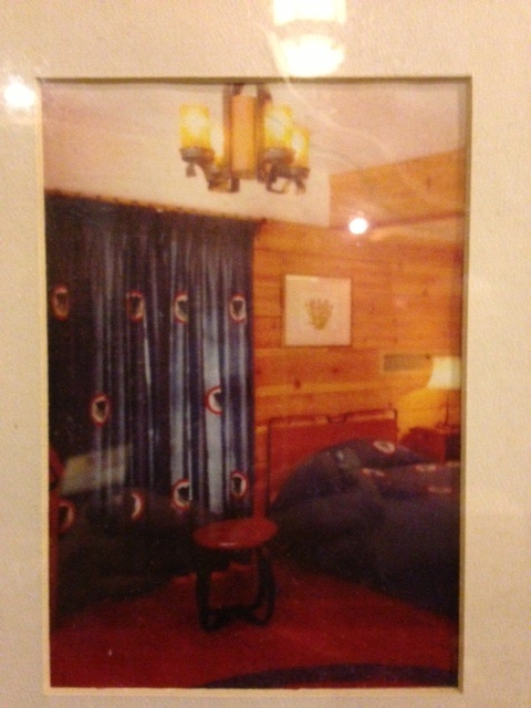 Lodge Fixture 1976 rm 108